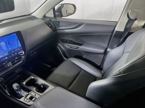 Used 2023 Lexus NX 350h AWD w/ Towing Package (2000 Lbs) image 23