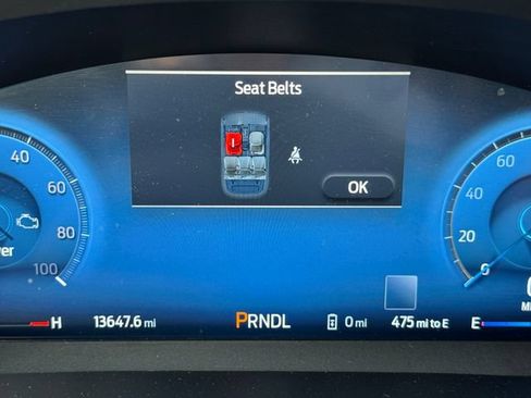 Used 2025 Ford Escape SE w/ PHEV Premium Package FWD image 6