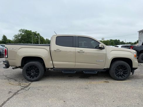 Used 2022 GMC Canyon Elevation w/ Trailering Package AWD/4WD image 8