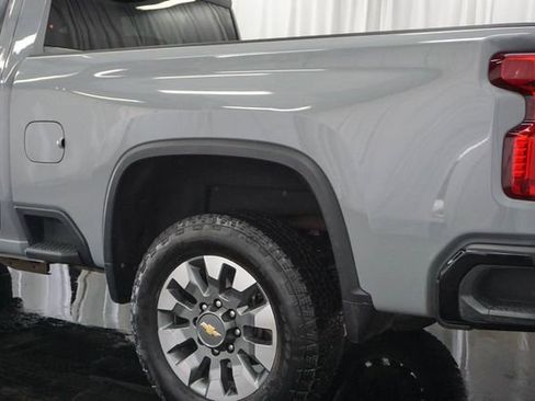 Used 2025 Chevrolet Silverado 2500 Custom w/ Z71 Off-Road Package AWD/4WD image 8