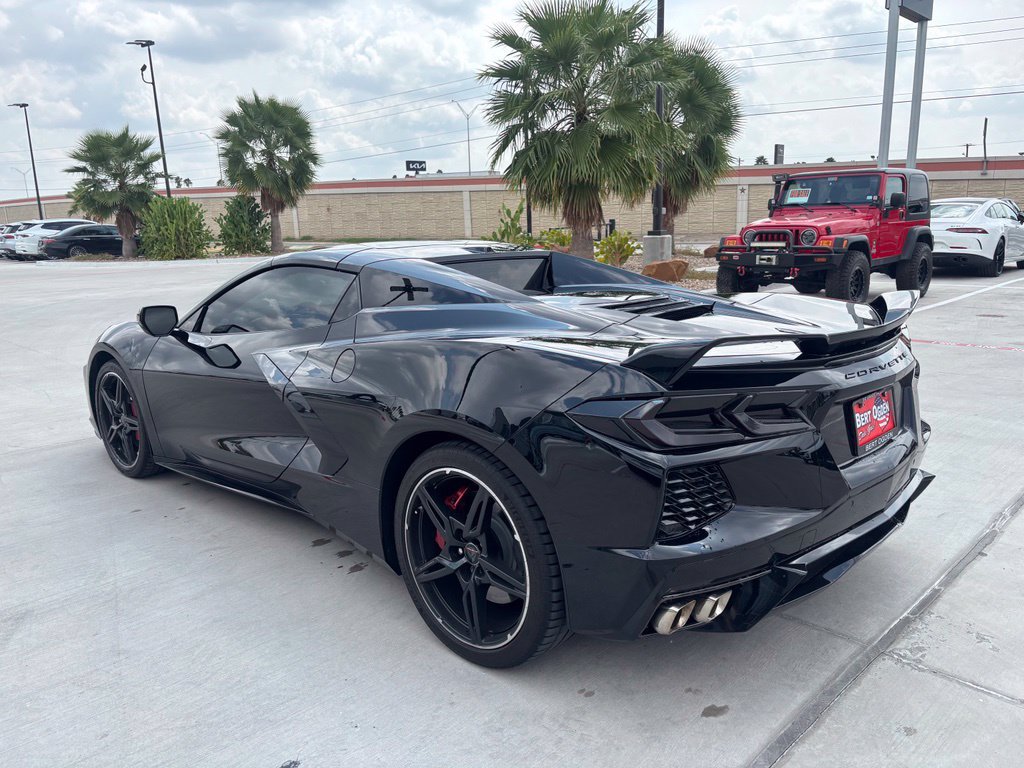 Used 2024 Chevrolet Corvette Stingray Premium Conv w/ Z51 Performance Package RWD image 4