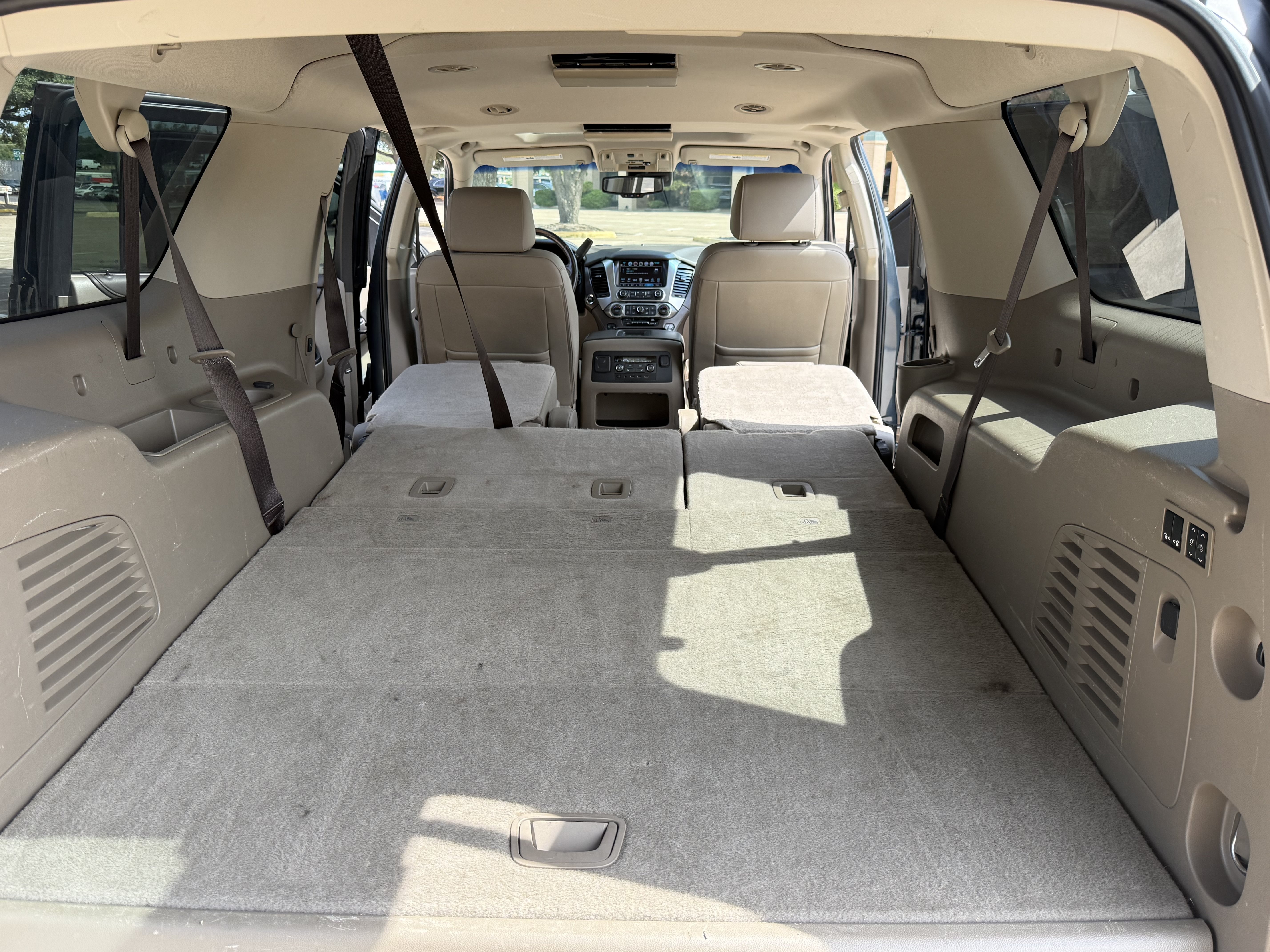 Used 2019 Chevrolet Suburban Premier RWD image 40