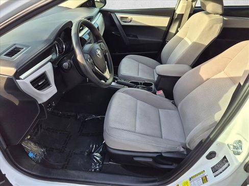 Used 2015 Toyota Corolla LE FWD image 14