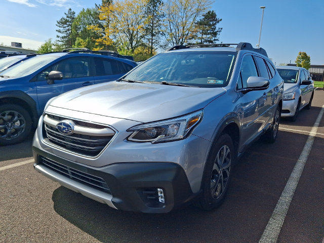 Used 2022 Subaru Outback Limited AWD/4WD image 3
