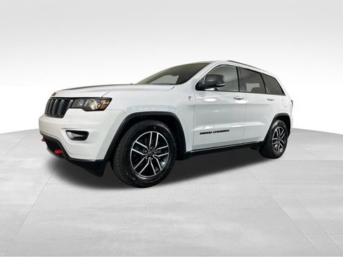 Used 2019 Jeep Grand Cherokee Trailhawk AWD/4WD image 2