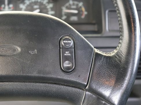 Used 1997 Ford F250 XLT image 81