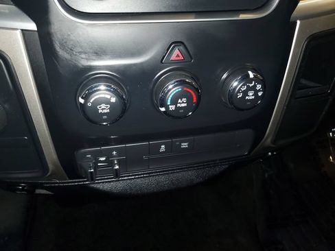 Used 2015 RAM 2500 SLT AWD/4WD image 20