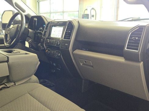Used 2016 Ford F150 XLT w/ Equipment Group 302A Luxury AWD/4WD image 4