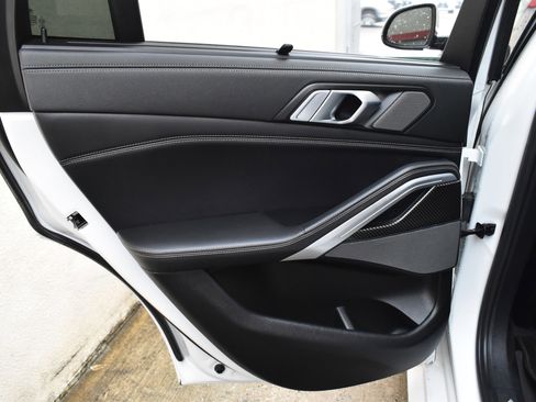 Used 2020 BMW X6 M50i w/ Executive Package image 27