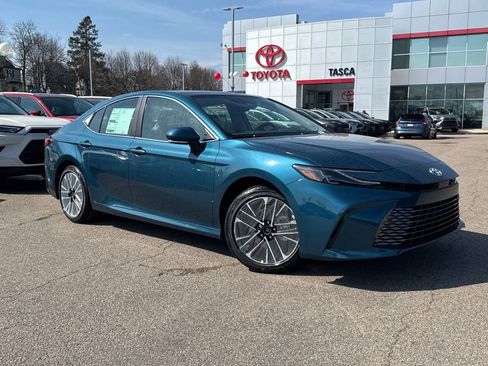 New 2026 Toyota Camry XLE AWD/4WD image 1