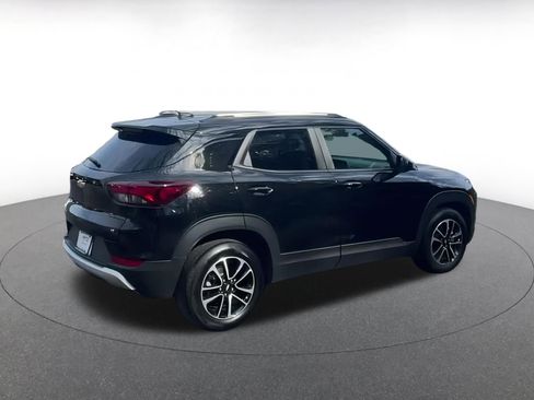Used 2025 Chevrolet TrailBlazer LT image 12