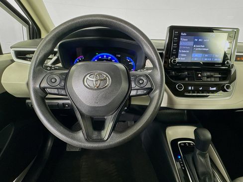Used 2022 Toyota Corolla LE FWD image 10