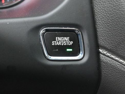 Used 2023 GMC Acadia Denali w/ Denali Technology Package image 19