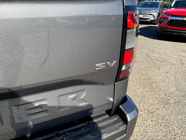 Used 2022 Nissan Frontier SV w/ Technology Package RWD image 27
