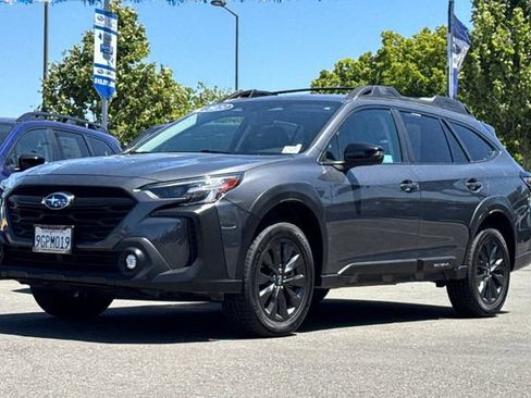 Used 2023 Subaru Outback Onyx Edition AWD/4WD image 8