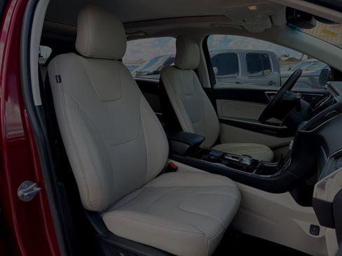 Certified 2019 Ford Edge Titanium w/ Equipment Group 301A FWD image 25