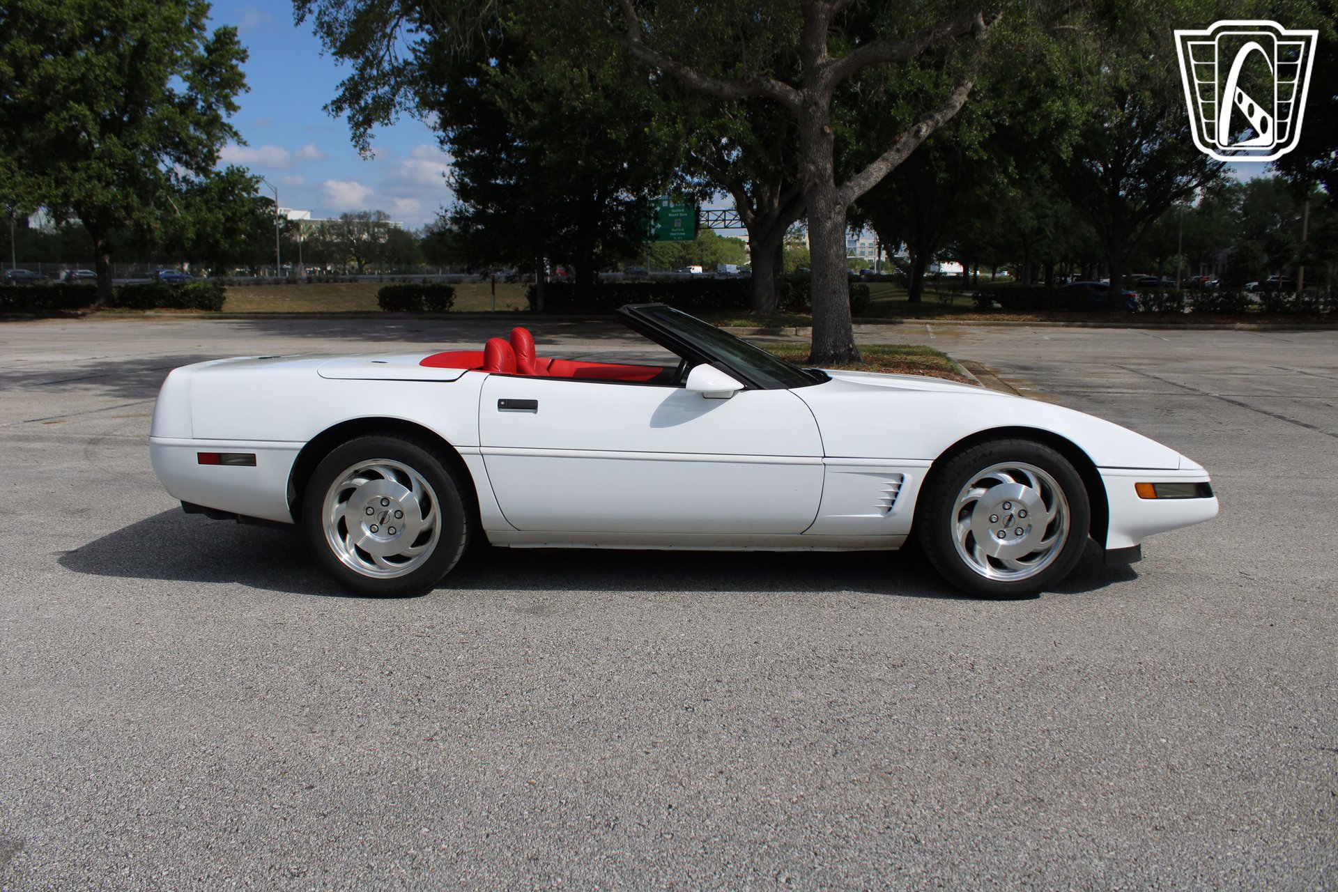 Used 1995 Chevrolet Corvette Convertible RWD image 24