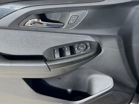 Used 2023 Chevrolet TrailBlazer LT w/ Convenience Package image 15