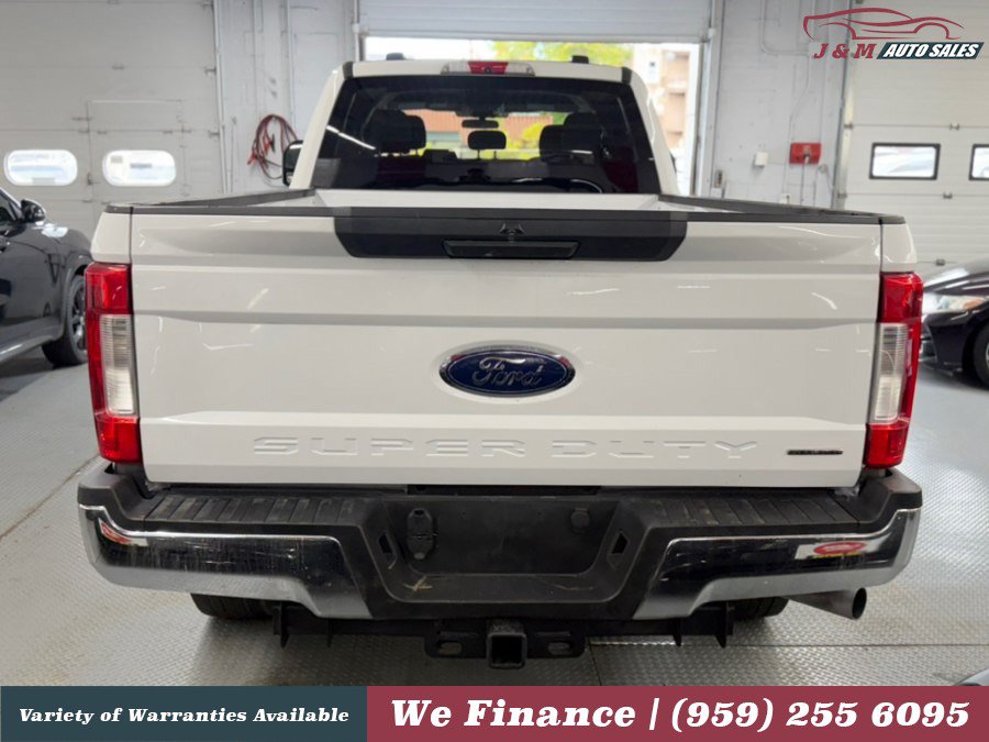 Used 2022 Ford F350 XLT w/ XLT Value Package AWD/4WD image 9