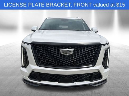 Used 2025 Cadillac Escalade ESV V w/ LPO, ONYX Package AWD/4WD image 9