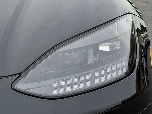 Used 2024 Hyundai Ioniq 6 SEL AWD/4WD image 9