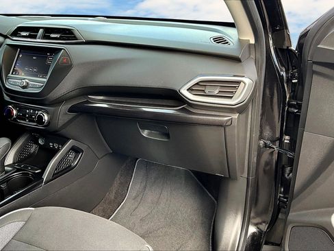 Used 2023 Chevrolet TrailBlazer LS image 18