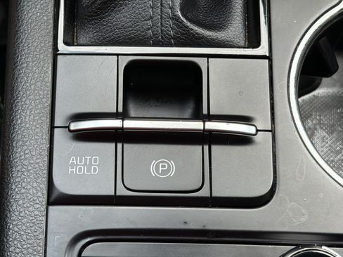 Used 2022 Kia K5 GT-Line FWD image 9