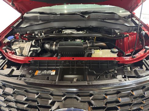 Used 2025 Ford Explorer ST AWD/4WD image 38