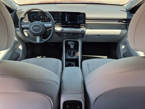 Used 2025 Hyundai Kona SEL FWD image 18