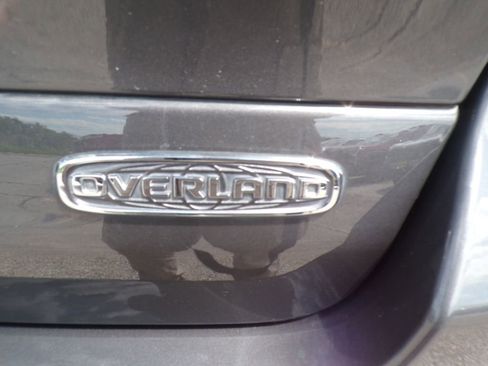 Used 2023 Jeep Grand Cherokee Overland AWD/4WD image 17