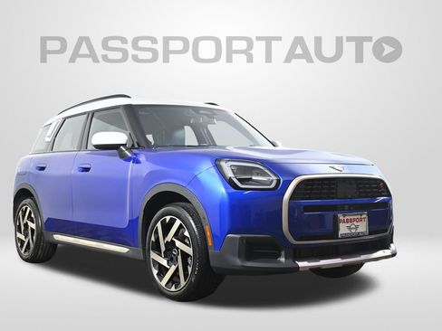Used 2025 MINI Cooper Countryman S image 3