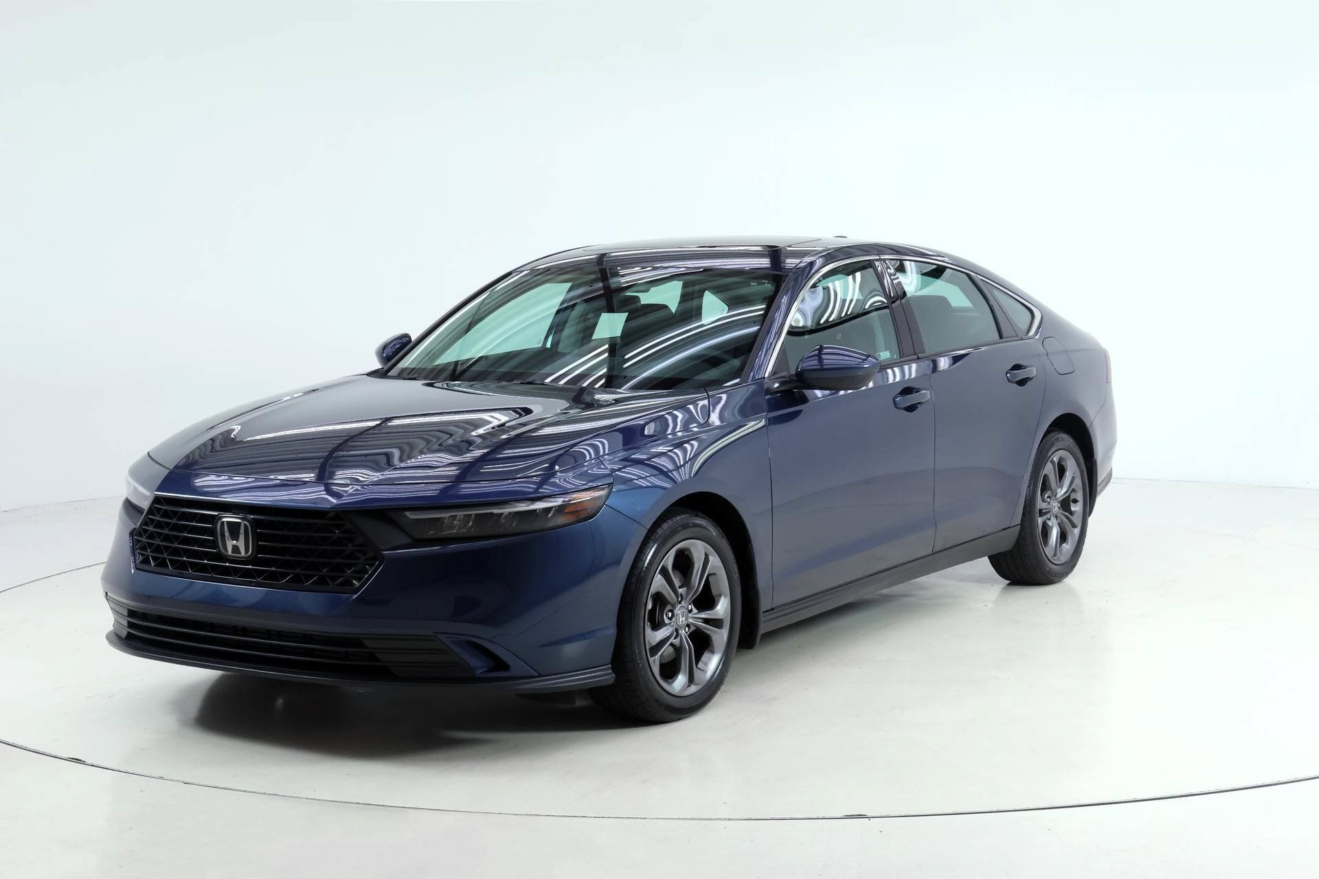 Certified 2024 Honda Accord EX image 1