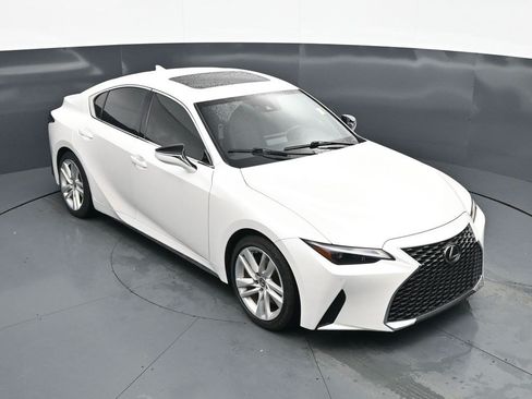 Used 2023 Lexus IS 300 w/ Comfort Package RWD image 16