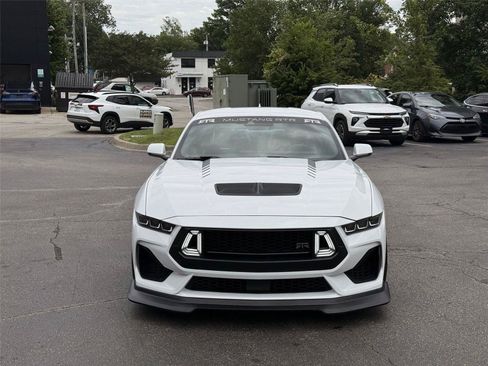 Used 2025 Ford Mustang GT Premium w/ GT Performance Package RWD image 17