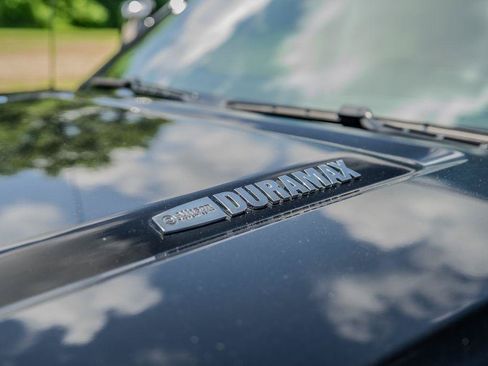 Used 2016 GMC Sierra 2500 Denali w/ Duramax Plus Package AWD/4WD image 12