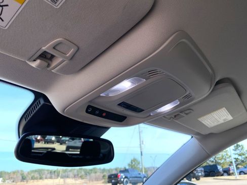 Used 2025 Buick Envision Sport Touring image 22