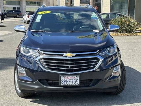 Used 2020 Chevrolet Equinox Premier image 2
