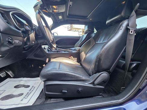 Used 2015 Dodge Challenger R/T Plus RWD image 11