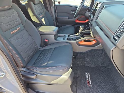 Used 2024 Nissan Frontier PRO-4X w/ Off-Road Protection Package image 13