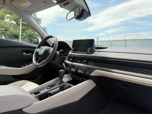 Certified 2024 Honda Accord EX image 34