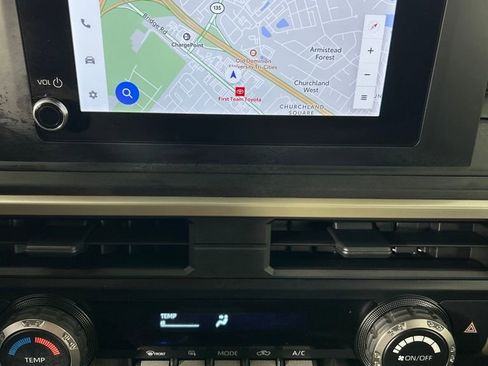 Used 2024 Toyota Tacoma SR image 12