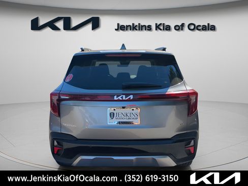 New 2026 Kia Seltos SX image 6