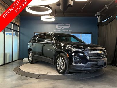 Used 2023 Chevrolet Traverse LT