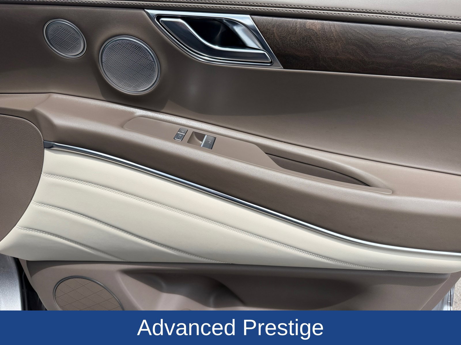 Used 2022 Genesis GV80 2.5T w/ Prestige Package 04 AWD/4WD image 13
