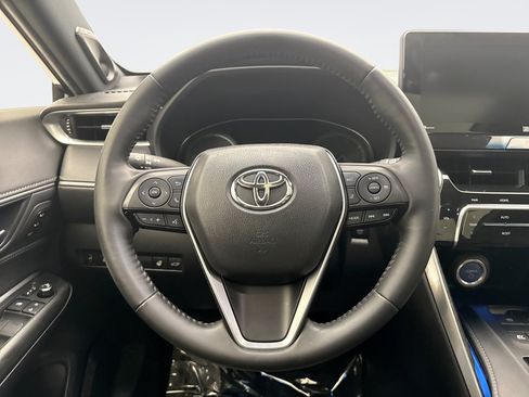 Used 2021 Toyota Venza Limited w/ Advanced Technology Package AWD/4WD image 12
