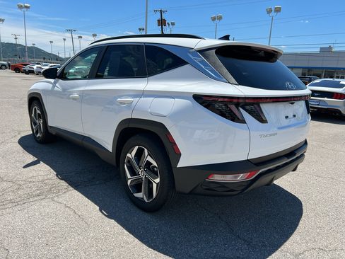 Used 2024 Hyundai Tucson SEL w/ Convenience Package FWD image 4