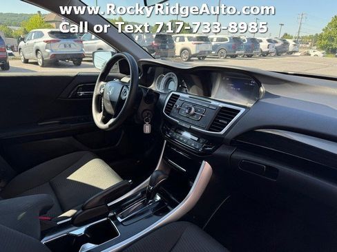 Used 2017 Honda Accord LX image 13