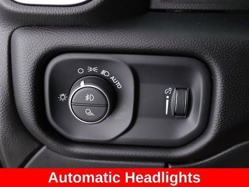 Used 2025 RAM 2500 Big Horn AWD/4WD image 19