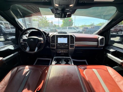 Used 2019 Ford F250 Platinum w/ Platinum Ultimate Package image 38