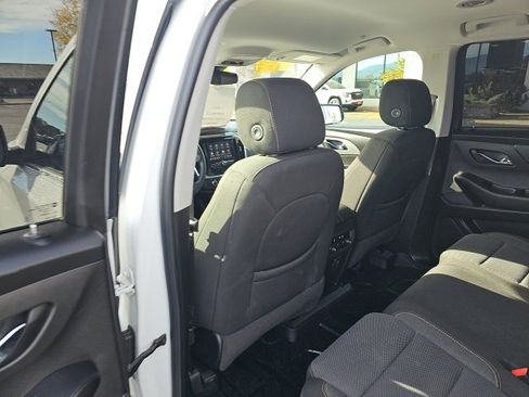 Used 2021 Chevrolet Traverse LS image 7